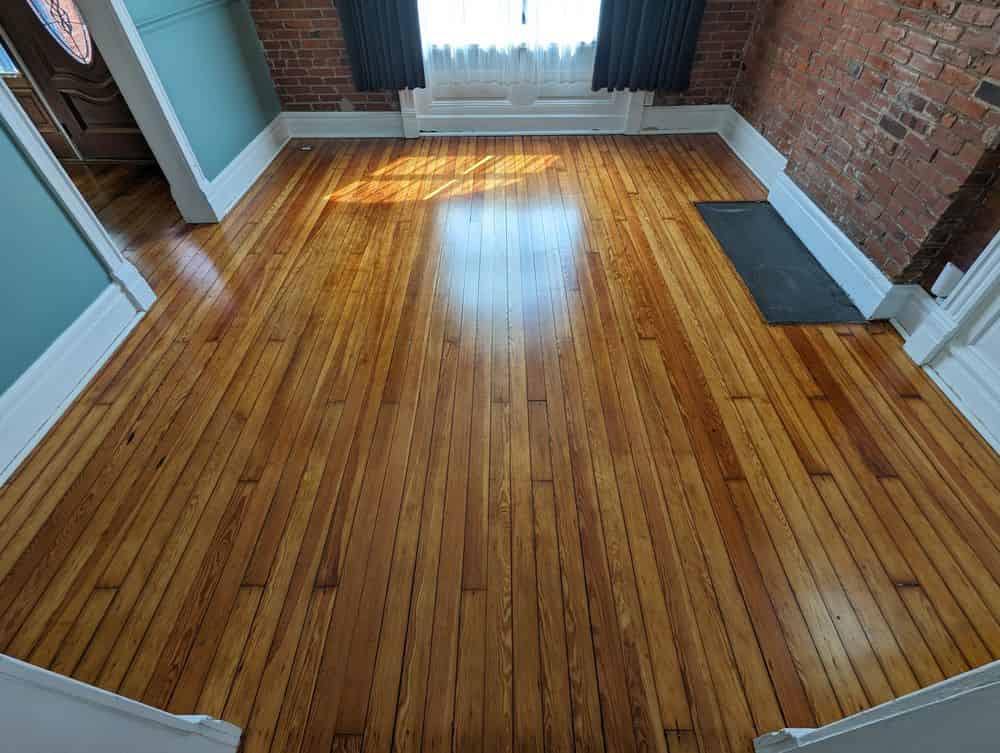 Expert Hardwood Floor Installation image